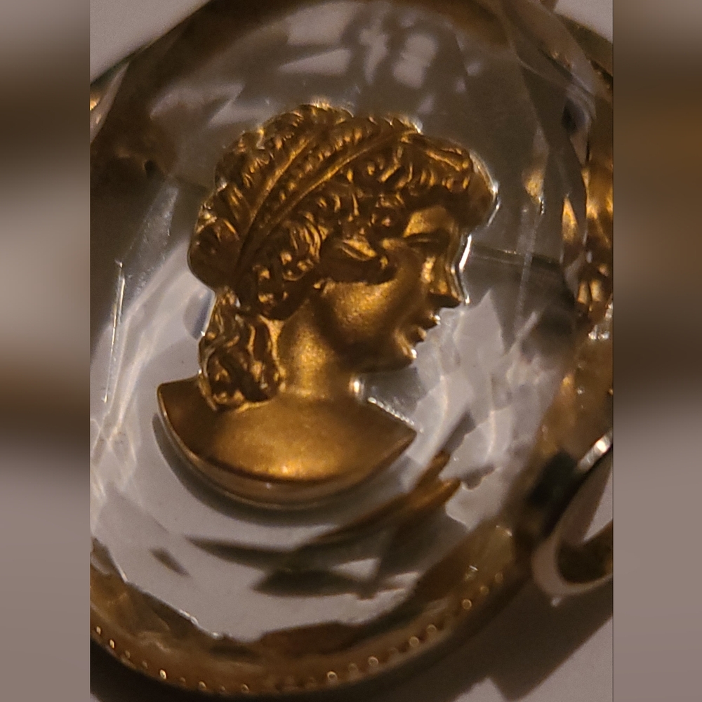 Vintage Reverse Intaglio Cameo Juliana? Unsigned
